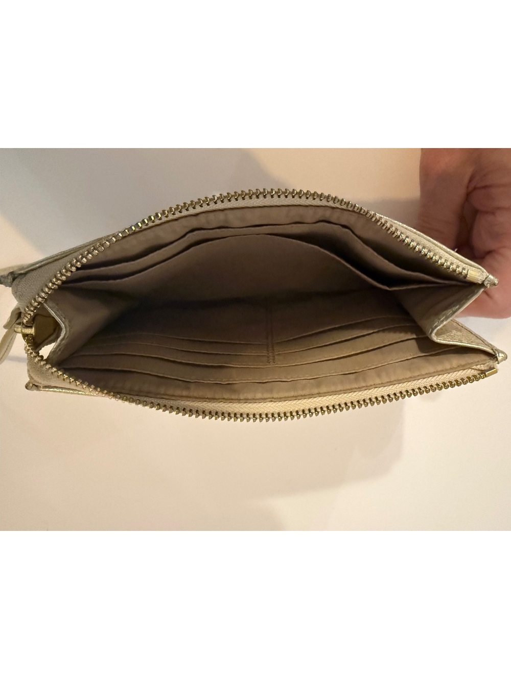 Title: Coach Signature C Wristlet Wallet Brown Tan Metallic Gold Zip Preowned - Picture 5 of 8